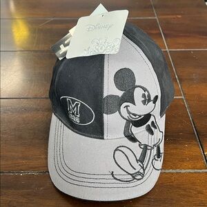 Disney Mickey Mouse Ball Cap Adjustable Baseball Cap Hat NWT